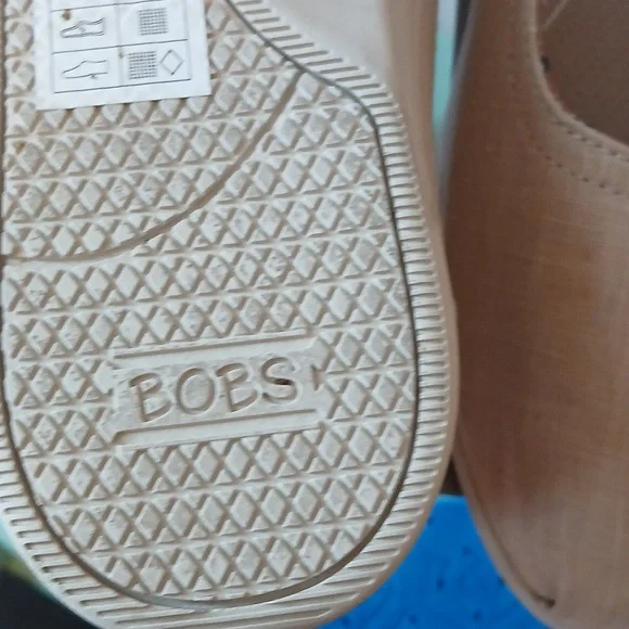 Bob's Skechers Air-cooled Arch Fit Size 8 1/2 - Picture 5 of 11